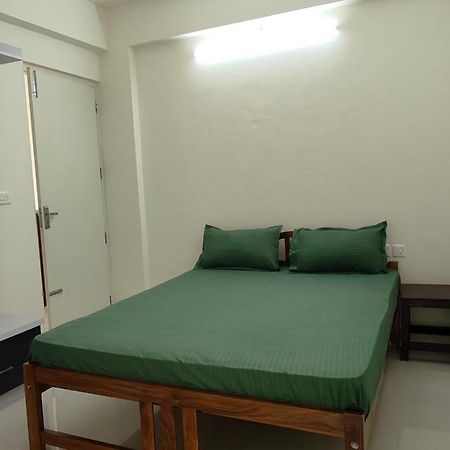 Hobiz Serviced Apartments Chalakuzhy Nr Medical College Trivandrum Thiruvananthapuram Exterior foto